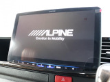 アルパイン11型フローティングナビ