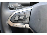 (ACC)アダプティブクルーズコントロールは30160kmhまで設定可能。設定した車間距離を保って走行可能ですのでロングドライブ時の疲労軽減にも一役です。*設定可能速度は車種により異なります。