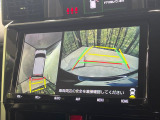 【パノラミックビューモニター】専用のカメラにより、上から見下ろしたような視点で360度クルマの周囲を確認することができます☆死角部分も確認しやすく、狭い場所での切り返しや駐車もスムーズに行えます。