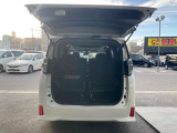 彦根インターからお車で3分とアクセス便利!近くには有名観光地の彦根城もありますので、観光と合わせてのご来店も良いですね♪活気溢れる自慢のスタッフがお客様のご来店をお待ちしております!