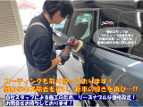 プロのスタッフが丹念にお車を仕上げてまいります。