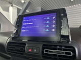 ディスプレイオーディオは様々な設定とカープレイ対応となっています。