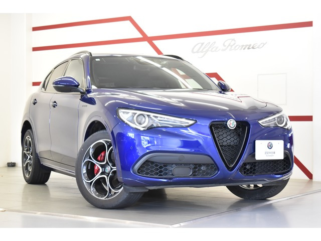 ステルヴィオ 2.0 ターボ Q4 ヴェローチェ 4WD 
