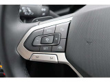 (ACC)アダプティブクルーズコントロールは30160kmhまで設定可能。設定した車間距離を保って走行可能ですのでロングドライブ時の疲労軽減にも一役です。*設定可能速度は車種により異なります。