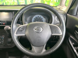 【純正革巻きステアリング】上質な革を使用することで、手にしっかり馴染みとても運転しやすいハンドルです♪