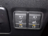 【シートヒーター】運転席と助手席をそれぞれ独立して操作でき、無段階に温度調節も可能なため、座る人と室内温度にあわせた快適