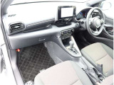 高品質カークリーニング ピカピCar 外装・内装、岐阜トヨペットの専門スタッフがシートもカーペットも綺麗に洗浄済み!プロの仕上げを是非ご確認下さいませ。
