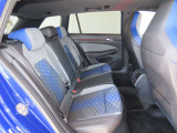 ISOFIX(イソフィックス)基準適合チャイルドシート固定装置!!安心楽々で対応チャイルドシートが取付できます。