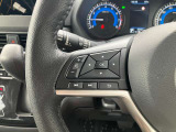 ハンドル左側のスイッチでオーディオの操作が可能なので、運転中でも楽に調整できます(^^♪