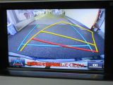 バックガイドモニターで、後方を確認しながら安心して駐車することができます。運転初心者も熟練者も必須の機能ですよ!