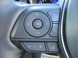 ステアリングリモコン付き。運転中のオーディオ操作が可能なので視線をナビに移したり、ハンドルから手を離さないので危険がなくなり安全です!