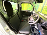 運転席シート廻りは使用感も少なく、良好な状態となっています。丁寧に使われていたことがよくわかりますね。