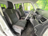 運転席シート廻りは使用感も少なく、良好な状態となっています。丁寧に使われていたことがよくわかりますね。