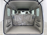 【トランク】積み込みやすくて、たっぷり積める荷室です。シートアレンジできるものは、乗車人数と荷物の量や大きさによってシートを動かすことができるので、より快適なドライブが可能です!