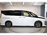 セレナ 1.4 e-POWER ハイウェイスター V 