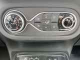 ◆温度設定をしておけばいつでも快適な車内温度を維持できるオートエアコン◆