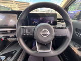 ステアリングスイッチが付いているので、運転中でも音量調整やチャンネル変更がスムーズにできちゃいます♪