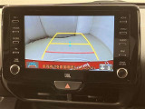いまや必須装備「ナビゲーション」搭載!知らない場所にスイスイッとドライブ。もう、これなしではハンドルを握れませんね!でも運転中の操作は危険ですのでご注意ですね☆