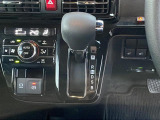 【 シフト 】スムーズなシフトチェンジで快適にお車を操縦していただけます!//