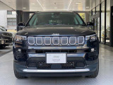 □■正面画像■□ Jeep専用のセブンスロットグリル。伝統のあるグリルで各年代を比べて見るのもおもしろいですよ!