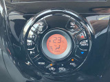 フルオートエアコンでオールシーズン快適な車内空間を作り上げます!
