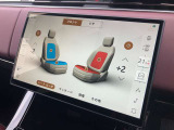 【シートヒーター&ベンチレーション付き20way電動調節シート】フロントにはシートヒーターやベンチレーションが付いておりますので快適にお乗りいただけます。
