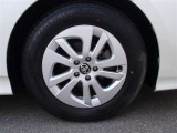 純正15インチアルミホイール!ボディにバッチリ合ってます!
