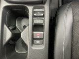パーキングブレーキはスマートな電子制御式と合わせて渋滞時等にブレーキペダルから足を離しても停車状態を保持してくれるオートブレーキホールド機能で運転が楽になります。スタートはアクセルペダルを踏むだけ