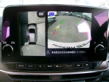 アラウンドビューモニター!空から見下ろしているかのような映像を映し出します。駐車時には安心ですよね♪