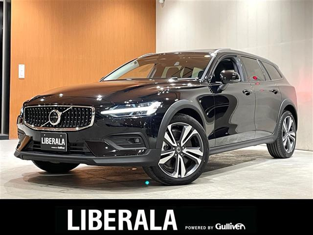 V60クロスカントリー アルティメット B5 AWD 4WD 本革シート