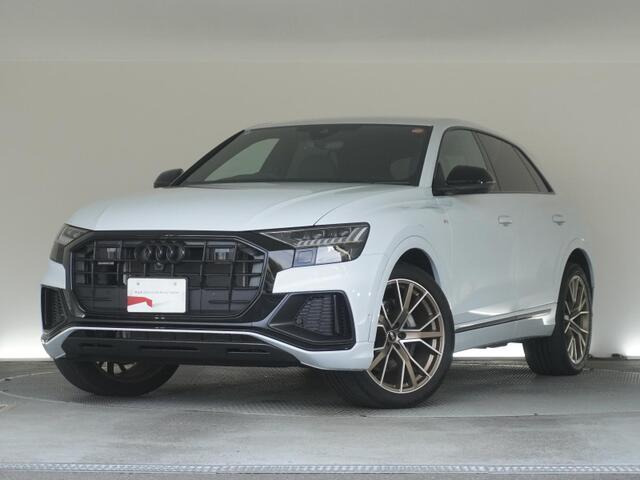 Q8 ブロンズ エディション ディーゼル 4WD 