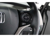 Hondaセンシングの機能のひとつ、アダプティブクルーズコントロール付!アクセルから足を離しても設定したスピードと前車との車間を保ち走行してくれます!車線維持もアシスト☆高速道路で疲労軽減ですね☆