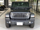 □■正面画像■□ Jeep専用のセブンスロットグリル。伝統のあるグリルで各年代を比べて見るのもおもしろいですよ!