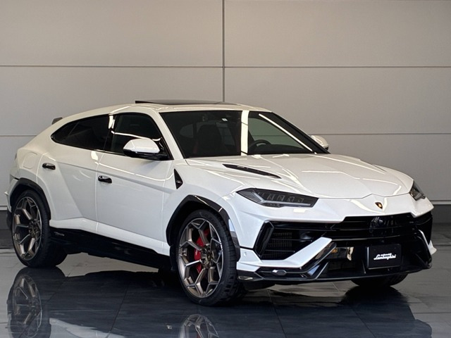 ウルスペルフォルマンテ 4WD