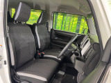 運転席シート廻りは使用感も少なく、良好な状態となっています。丁寧に使われていたことがよくわかりますね。
