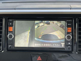 死角になりやすい左側のみを映し出すことも可能です