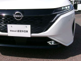 LEDヘッドランプ装備で、明るく安全に夜道もサポートしてくれます。