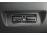 今では必需品のETCもパネルデザインにフィットするビルトインタイプなので、見た目もスッキリとしています