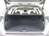 開口部が広く荷物の載せ降ろしもしやすいです!!