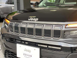 □■正面画像■□ Jeep専用のセブンスロットグリル。伝統のあるグリルで各年代を比べて見るのもおもしろいですよ!