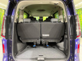 普段のお買い物や通勤、送迎等に十分な荷室スペースを確保しております。セカンドシートを倒すと、大きな荷物の積載も可能です♪