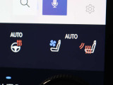 本革シートには、背もたれと座面から爽やかな風が吹き出るシートベンチレーション機能を搭載。夏の暑い日にもシートと密着している背中や足腰の蒸れを防ぎ、快適なドライブを楽しむことができます。