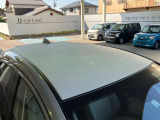 ホワイトルーフでお洒落なMAZDA2
