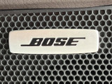 【BOSEサウンドシステム】メーカーオプションの高品位サウンドシステムを搭載。専用のチューニングが施された大小様々なスピーカーから良質なサウンドが奏でられ、臨場感あふれる音響空間を演出します。