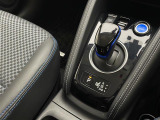 気になる車はすぐにお問い合わせください!画面右側の0066から始まる無料ダイヤルからお問い合わせ下さい!専門スタッフがお車のご質問にお答えいたします!