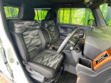運転席シート廻りは使用感も少なく、良好な状態となっています。丁寧に使われていたことがよくわかりますね。