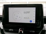 DCM(専用通信機)を装備したコネクティッドナビです。なおT-Connect契約により、令和10年4月まで無償でのご利用が可能です。詳しくは営業スタッフにお問い合わせください。