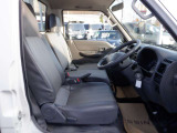 清潔で広々した座席です!是非、現車を見て体感してみてください。