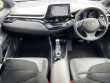 気になる車はすぐにお問い合わせください!画面右側の0066から始まる無料ダイヤルからお問い合わせ下さい!専門スタッフがお車のご質問にお答えいたします!