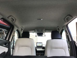 天井も綺麗です☆私は中古車を見るときに天井を良く見るようにしています☆ここが綺麗な車は車内が綺麗なことが多いです☆